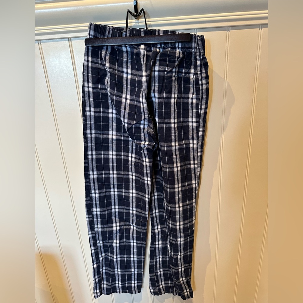 DISTRICT Men’s Size Extra Small Pair Black & White Plaid Pajama Bot…